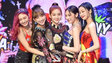 img-title Secret Number Tampil Bling-Bling di MV Comeback 'Got That Boom'