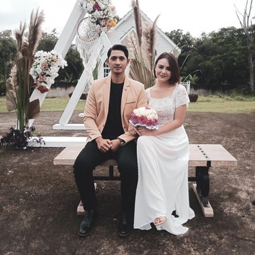 Mesra dengan Amanda Manopo, Arya Saloka Ungkap Reaksi Istri