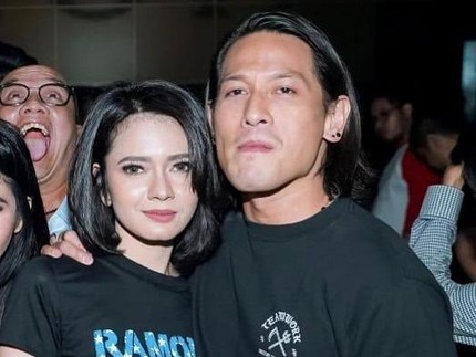 Intip 5 Potret Romantis Chef Juna & Kekasihnya yang Jarang Terekspos