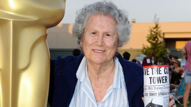 Aktris senior Elsa Raven yang dikenal lewat perannya dalam Back to the Future meninggal di usia 91.