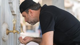 6 Rukun Wudhu dan Tata Cara Pelaksanaannya agar Sah