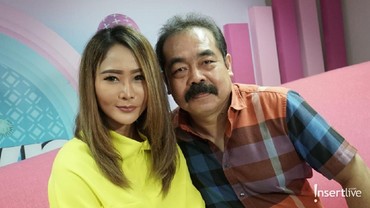 img-title Rahasia Pernikahan Harmonis Inul Daratista & Adam Suseno