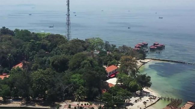 Tak perlu pergi jauh dari Jakarta untuk menelisik jejak sejarah di Kepulauan Seribu yang memiliki banyak peninggalan luar biasa.
