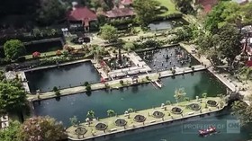 Pesona Tak Biasa Taman Air Tirta Gangga dan Tulamben Bali