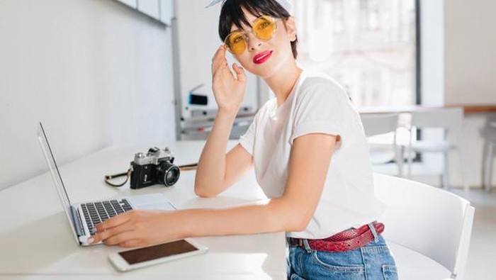 Selamat! 5 Zodiak Ini Diprediksi Punya Karier Cemerlang di Bulan November