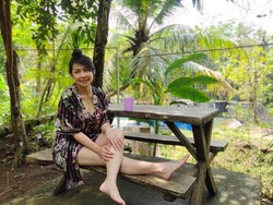 Tessa Kaunang Pamer Badan Berbikini di Ultah ke-44, yang Muda Minggir Dulu!