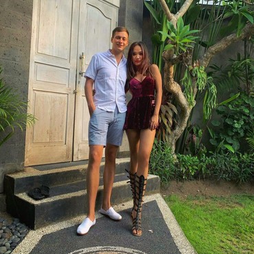 Alyssa Spischak dan Pacar Bule Telah Menikah secara Islam