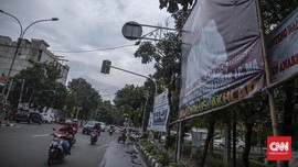 TNI Cabut Baliho Rizieq, Tagar #DudungBaliho Menggema