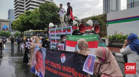 Massa Aksi Minta Jokowi Tinjau Hubungan Diplomatik Prancis