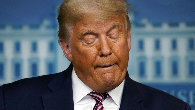 Pengusaha bioskop AS siap melapor ke presiden terpilih Joe Biden jika pemerintahan Donald Trump tak kunjung membantu di tengah krisis akibat pandemi Covid-19.