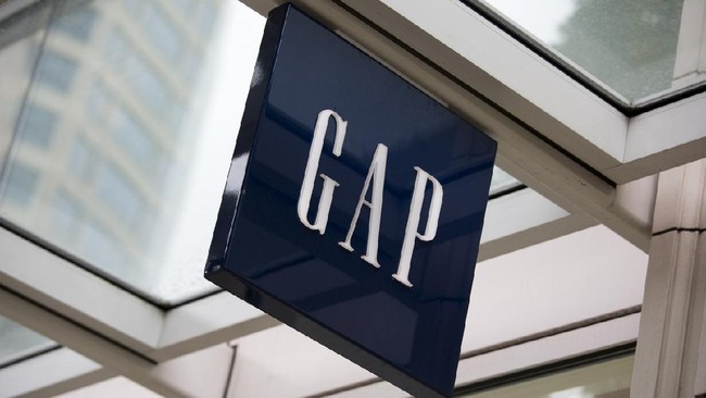 Perusahan ritel fesyen, GAP, bakal mem-PHK lebih dari 500 karyawan dari total tenaga kerja globalnya demi menghemat biaya Rp4,4 triliun.