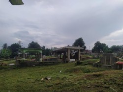 Ini Kuburan Lokasi Mesum Pasangan Viral di Jatinegara Jaktim