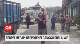 VIDEO: Warga Dievakuasi Karena Ancaman Erupsi Merapi