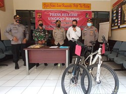 Polisi Tangkap Pencuri Sepeda yang Beraksi di Asrama TNI Bandung