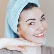 Rangkaian Skincare Pagi Hari untuk Kulit Kombinasi Sensitif Check!