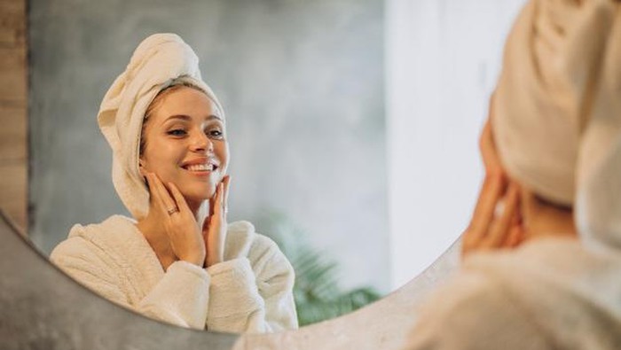 Diragukan! Hack Skincare Ini Terdengar Tidak Masuk Akal Namun Efektif