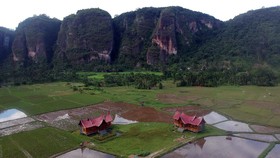 Mengenal Lembah Harau di Sumbar, Disebut Mirip 'Desa Konoha Naruto'