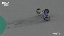 VIDEO: Lowes Jatuh dan Tercepat Kedua di FP2 Moto2 Eropa