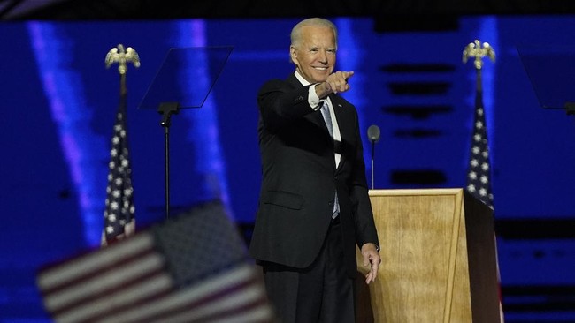 Ekonom menilai kemenangan Presiden Terpilih AS, Joe Biden, tidak akan menguntungkan RI karena kebijakan fiskalnya berlawanan dengan Trump.