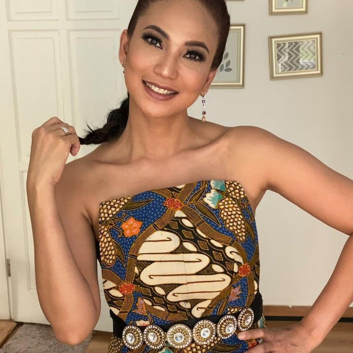 <p>Kinaryosih merupakan bintang film dan sinetron yang sudah berakting sejak 18 tahun silam, Bunda. (Foto: Instagram @kinaryosihmoney)</p>