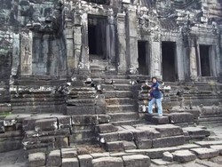Kamboja Kembali Terima Turis Akhir November 2021