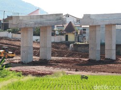 Proyek Tol Cisumdawu, Molor 10 Tahun-Anggaran Bengkak