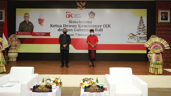 OJK menyatakan dukungan untuk memulihkan kembali ekonomi yang porak poranda akibat pandemi di Bali.