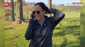 VIDEO: Momen Kamala Harris Hubungi Joe Biden