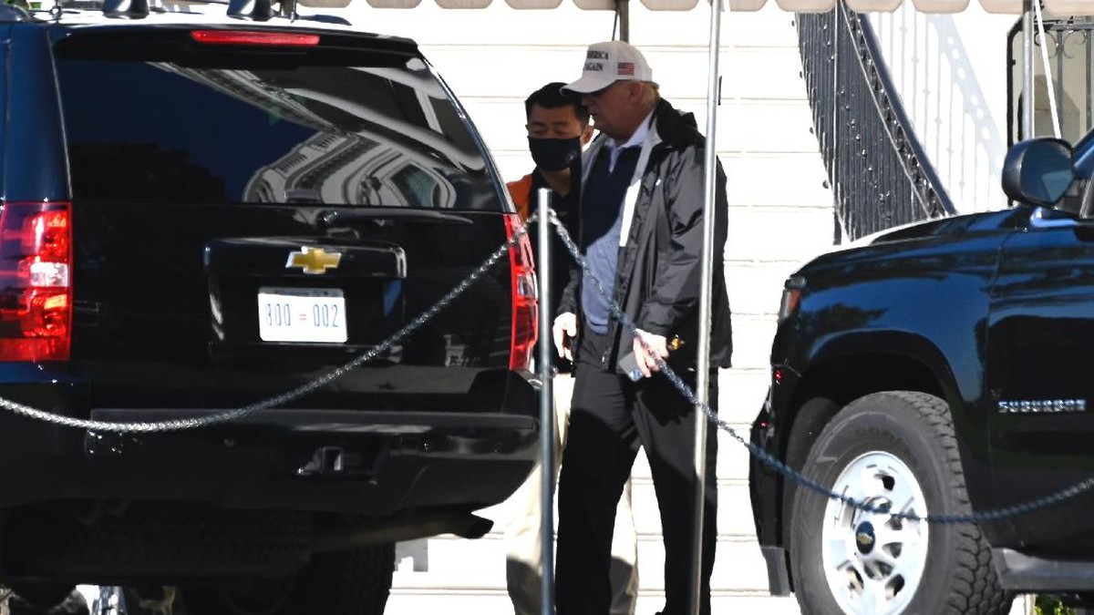 FOTO: Kala Trump Pilih Main Golf Saat Biden Menang Pilpres