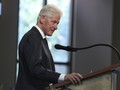 Ingin Jadi Turis di London,Bill Clinton Tolak Undangan Istana