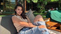 <p>Dalam perjalanan kariernya menjadi penyanyi, Aaliyah Massaid telah merilis beberapa single. Salah satu yang hit berjudul <em>Ulangi.</em></p>