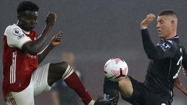 Arsenal tumbang di hadapan Aston Villa dengan skor telak dalam laga Liga Inggris di Stadion Emirates, Senin (9/11) dini hari WIB.