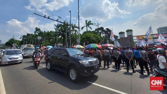 Ketua Harian KSPI mengatakan Ketua Baleg yang menerima perwakilan buruh menyatakan pihaknya tak bisa memfasilitasi tuntutan legislative review UU Ciptaker.