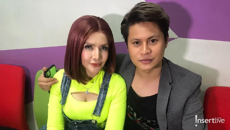 Barbie Kumalasari dan Esal Revano