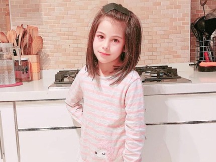 7 Potret Elif Anak Siti KDI, Cantik Blasteran Turki