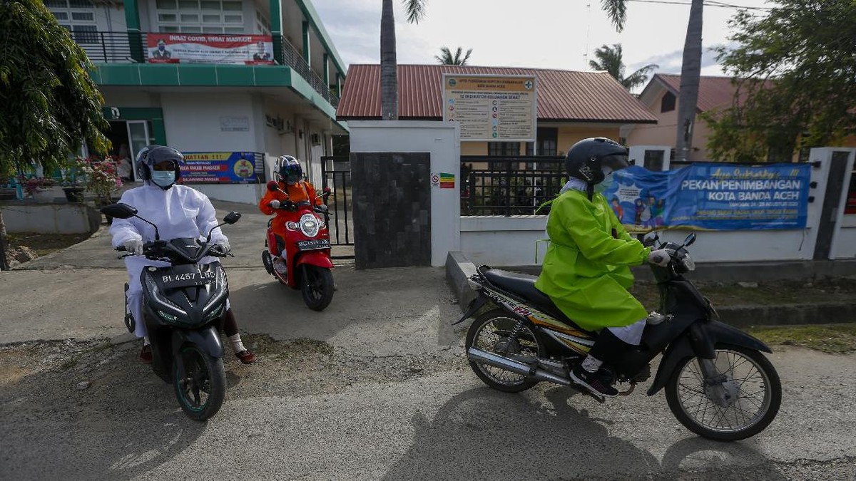 FOTO: Upaya Imunisasi 'Jemput Bola' di Tengah Pandemi