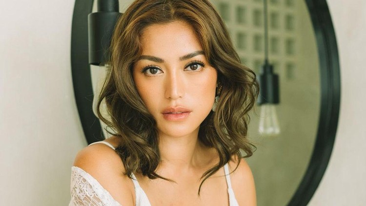 Kompaknya Jessica Iskandar dan El Barack Saat Makan Bareng di Bali