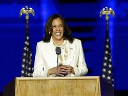 Kamala Harris Rayakan Kemenangan Pilpres dengan Makan Malam