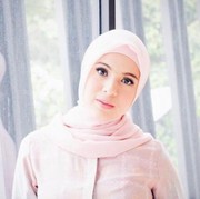 Outfit Hijab Kece dan Unik ala Nycta Gina