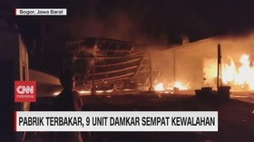 VIDEO: Pabrik di Bogor Terbakar, Damkar Sempat Kewalahan