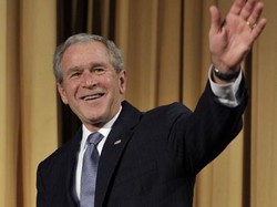 George W Bush Akan Hadiri Pelantikan Joe Biden