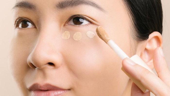 5 Rekomendasi Concealer Full Coverage di Bawah Rp150 Ribu!