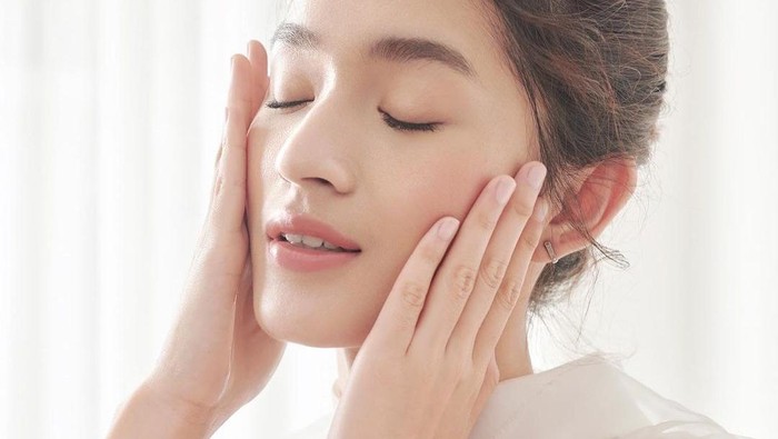 5 Skincare Lokal dengan Kandungan Centella Asiatica untuk Atasi Maskne