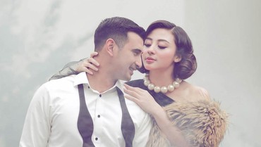 img-title Foto Undangan Beredar, Ali Syakieb Siap Nikahi Sang Kekasih