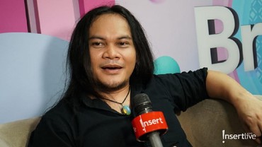 img-title Viral Pasangan Gancet di Sumut, Mbah Mijan Siap Turun Tangan