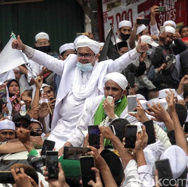 Dinilai Langgar Protokol Covid-19, Muncul Petisi Karantina Habib Rizieq
