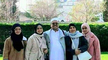 Selain Najwa Shihab, 7 Potret Tujuh Anak Habib Rizieq yang Dukung Sang Ayah Nikah Lagi