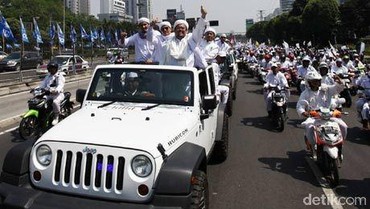 Sambut Kedatangan Habib Rizieq, Warga Diminta Tetap Jaga Jarak