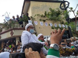 Situasi di Petamburan Sejauh Ini Usai Habib Rizieq Tiba