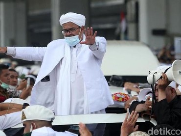 Seram, Viral Video Seorang Pria Ancam Penggal Kepala Habib Rizieq